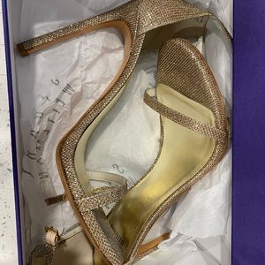 Stuart Weitzman Stilettos Platinum Noir 8.8